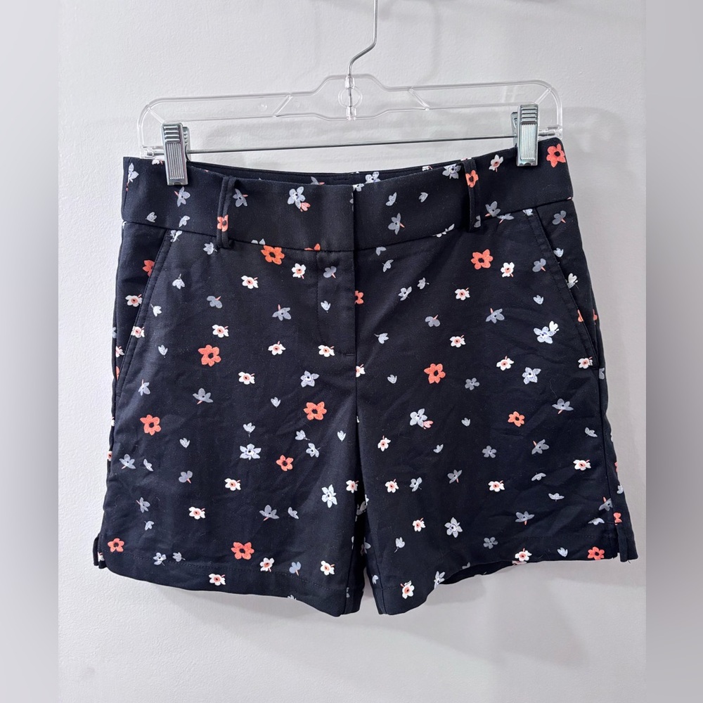 Loft Summer Floral Women's Shorts, Navy Blue, size 00